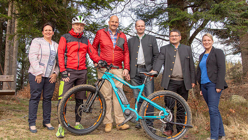 Zusammen mit Radfahren und Mountainbike